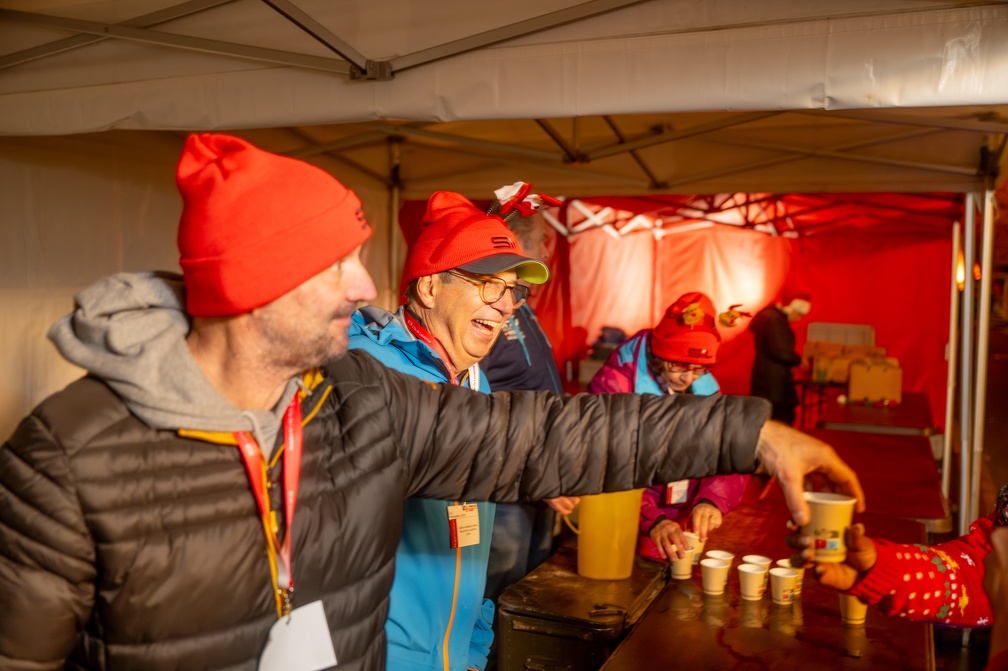 krew.ch-XmasRun 2024--200.jpg